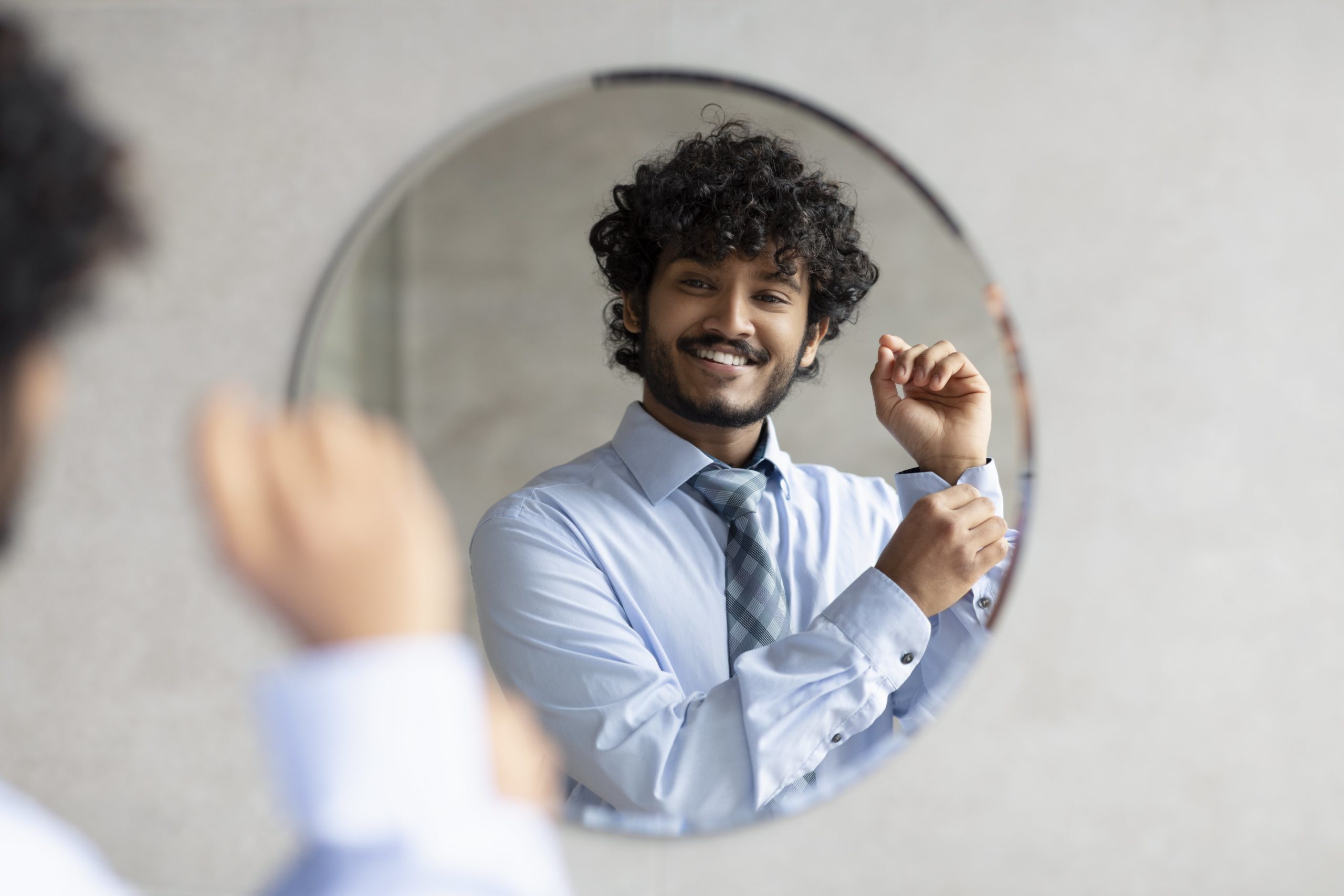 end of year work reflection questions to find your ideal buyer-min